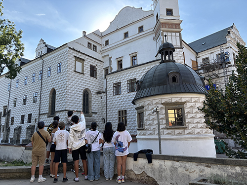 S češtinou na cestách - Výlety, které otevírají dětem dveře do nového světa.