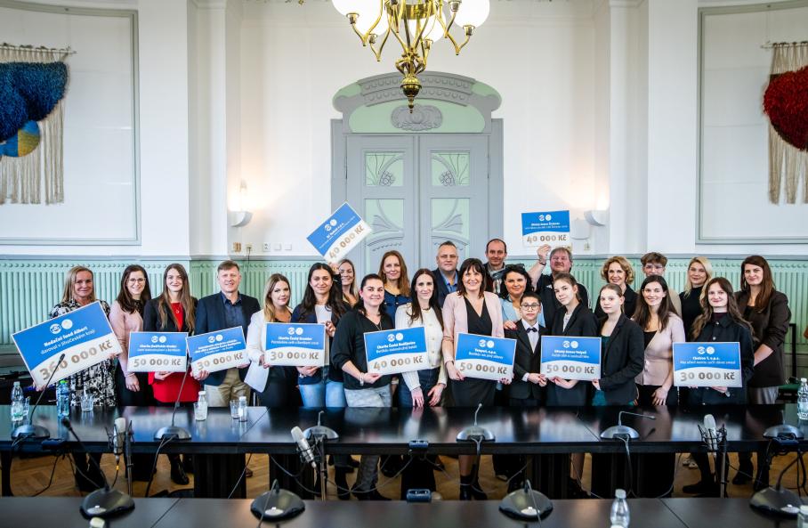 Aktivní trávení volného času či tábory. Nadační fond Albert rozdělil v Jihočeském kraji 360 tisíc vítězným dobročinným projektům