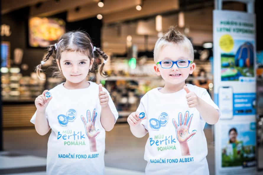 Bertík pomáhá rozdělí 5 milionů korun na pomoc znevýhodněným dětem