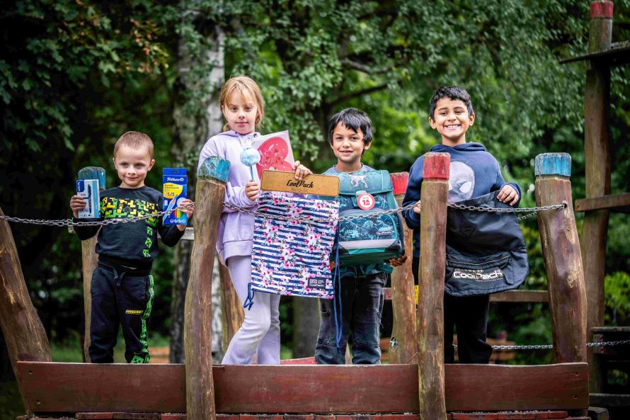 Zaměstnanci i dodavatelé pomohli dětem vykročit do nového školního roku