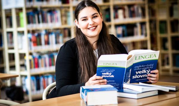 NADAČNÍ FOND ALBERT VYHLAŠUJE 2. ROČNÍK STIPENDIJNÍHO GRANTU PRO STUDENTY Z DĚTSKÝCH DOMOVŮ A NEZISKOVÝCH ORGANIZACÍ