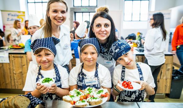 Zdravá 5 vyhlašuje další ročník dětské kuchařské soutěže Finále Zdravé 5